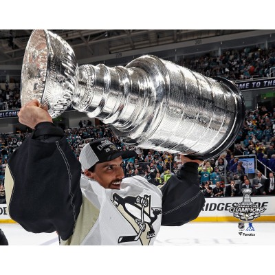 Unsigned Pittsburgh Penguins Marc-Andre Fleury Fanatics Authentic 2016 Stanley Cup Champions Raising Cup Photograph