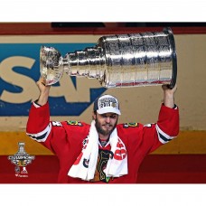 Unsigned Chicago Blackhawks Niklas Hjalmarsson Fanatics Authentic 2015 Stanley Cup Champions Raising Cup Photograph
