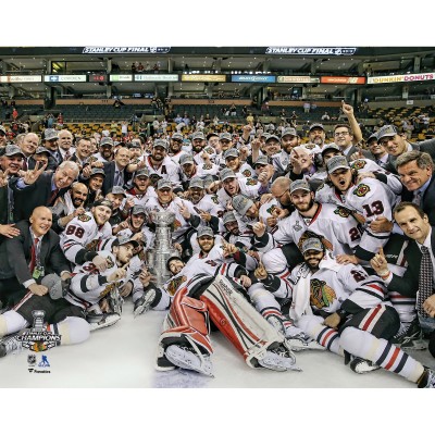 Unsigned Chicago Blackhawks Fanatics Authentic 2013 Stanley Cup Champions Team Celebration Photograph