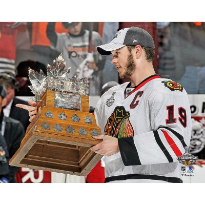 Unsigned Chicago Blackhawks Jonathan Toews Fanatics Authentic 2010 Stanley Cup Champions Raising Conn Smythe Photograph
