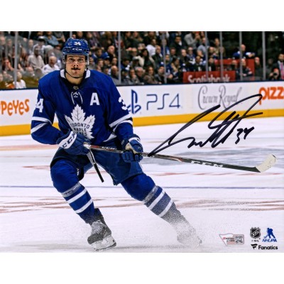 Autographed Toronto Maple Leafs Auston Matthews Fanatics Authentic 8 x 10 Blue Jersey Stopping Photograph