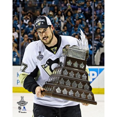 Unsigned Pittsburgh Penguins Sidney Crosby Fanatics Authentic 2016 Stanley Cup Champions Raising Conn Smythe Photograph