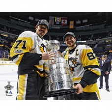 Unsigned Pittsburgh Penguins Sidney Crosby & Evgeni Malkin Fanatics Authentic 2017 Stanley Cup Champions Raising Cup Photograph Unsigned Pittsburgh Penguins Sidney Crosby & Evgeni Malkin Fanatics Authentic 2017 Stanley Cup Champions Raising Cup Photograph