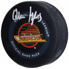 Шайба с автографом Quinn Hughes Vancouver Canucks Fanatics Authentic Black Skate Throwback Logo Official