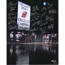 Autographed New Jersey Devils Fanatics Authentic 16 x 20 2000 Stanley Cup Champions Banner Raising Photograph with 20 Signatures