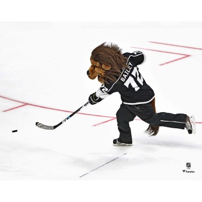 Unsigned Los Angeles Kings Bailey Fanatics Authentic Black Jersey Shooting Photograph