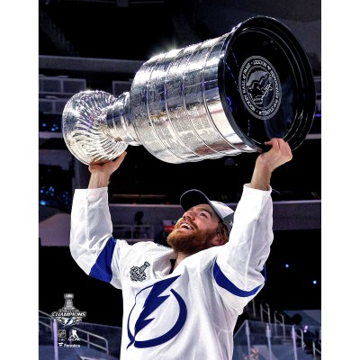 Unsigned Tampa Bay Lightning Brayden Point Fanatics Authentic 2020 Stanley Cup Champions Raising Cup Photograph