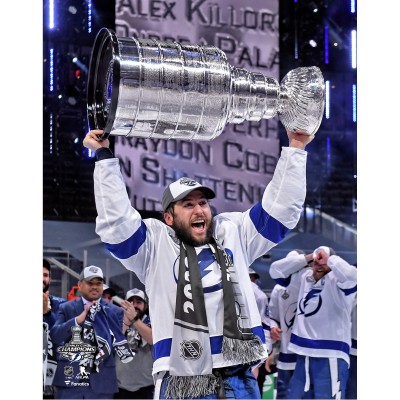 Unsigned Tampa Bay Lightning Tyler Johnson Fanatics Authentic 2020 Stanley Cup Champions Raising Cup Photograph