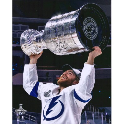 Autographed Tampa Bay Lightning Brayden Point Fanatics Authentic 16 x 20 2020 Stanley Cup Champions Raising Cup Photograph