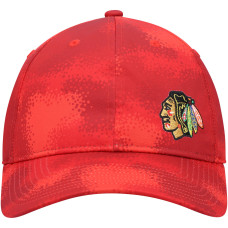 Женская бейсболка Chicago Blackhawks adidas Red Camo Slouch