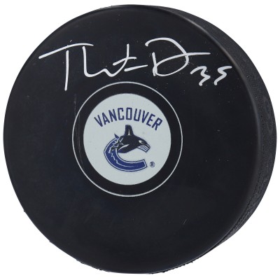 Шайба с автографом Thatcher Demko Vancouver Canucks Fanatics Authentic