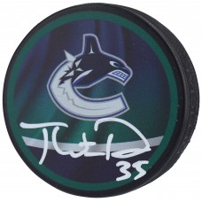 Шайба с автографом Thatcher Demko Vancouver Canucks Fanatics Authentic Autographed Reverse Retro Logo