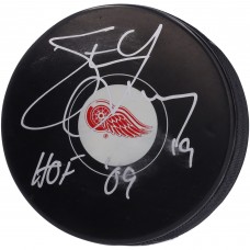 Autographed Detroit Red Wings Steve Yzerman Fanatics Authentic Hockey Puck with HOF 09 Inscription