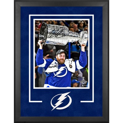 Autographed Tampa Bay Lightning Victor Hedman Fanatics Authentic Deluxe Framed 2021 Stanley Cup Champions 16 x 20 Raising Cup Photograph