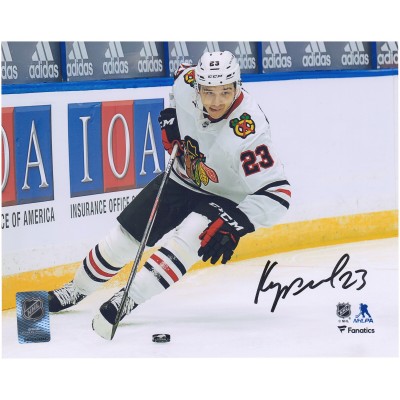 Autographed Chicago Blackhawks Philipp Kurashev Fanatics Authentic 8 x 10 NHL Debut Skating Photograph