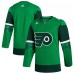 Игровая джерси Philadelphia Flyers adidas 2023 St. Patricks Day Primegreen Authentic - Kelly Green