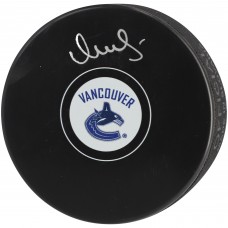 Шайба с автографом Vasily Podkolzin Vancouver Canucks Fanatics Authentic