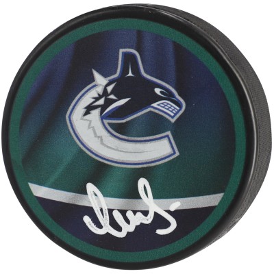 Шайба с автографом Vasily Podkolzin Vancouver Canucks Fanatics Authentic Autographed Reverse Retro Logo