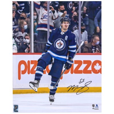 Autographed Winnipeg Jets Mark Scheifele Fanatics Authentic 16 x 20 Navy Jersey Celebration Photograph