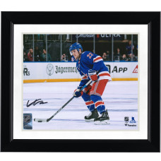 Фото с автографом New York Rangers Adam Fox Fanatics Authentic 8 x 10 Blue Jersey with Puck