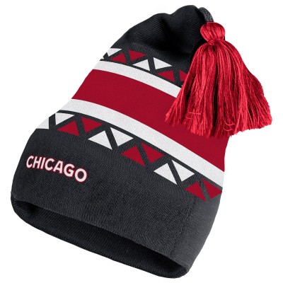 Шапка с помпоном Chicago Blackhawks adidas Reverse Retro 2.0 Cuffed Knit - Black