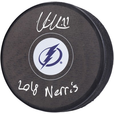 Шайба с автографом Victor Hedman Tampa Bay Lightning Fanatics Authentic Autographed with 2018 Norris Inscription