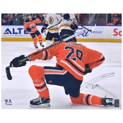 Autographed Edmonton Oilers Leon Draisaitl Fanatics Authentic 16 x 20 Goal Celebration Photograph