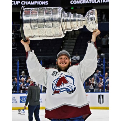 Unsigned Colorado Avalanche Logan OConnor Fanatics Authentic 2022 Stanley Cup Champions Raising Cup Photograph