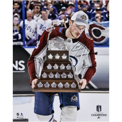 Autographed Colorado Avalanche Cale Makar Fanatics Authentic 2022 Stanley Cup Champions 16 x 20 Raising Conn Smythe Photograph with 2022 Conn Smythe Inscription