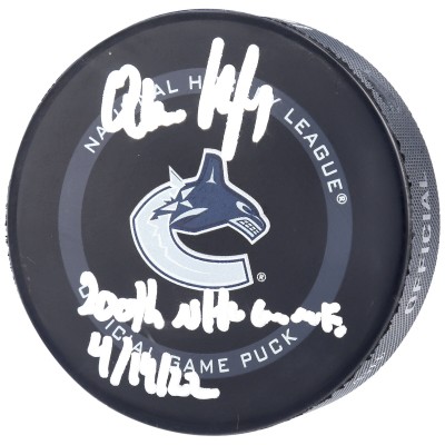 Шайба с автографом Quinn Hughes Vancouver Canucks Fanatics Authentic Official with 200th NHL Game 4/19/22 Inscription