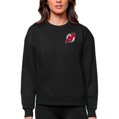 Женская свитшот New Jersey Devils Antigua Black Primary Logo Victory Crewneck Pullover