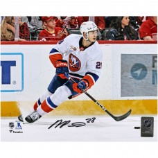 New York Islanders Alexander Romanov Autographed Fanatics Authentic 8 x 10 White Jersey with Puck Photograph