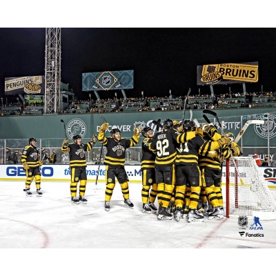 Boston Bruins Unsigned Fanatics Authentic Celebrate 2-1 Win in the 2023 Discover NHL Winter Classic Photograph