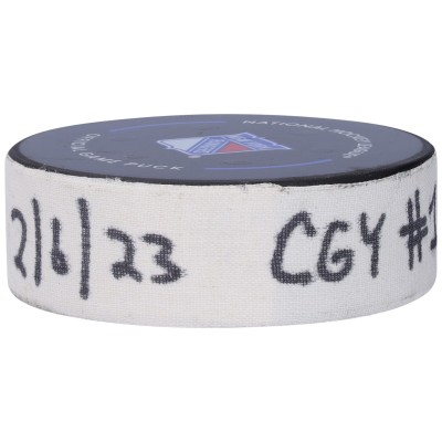 Шайба Blake Coleman Calgary Flames Fanatics Authentic Game-Used Goal from February 6, 2023 vs. New York Rangers